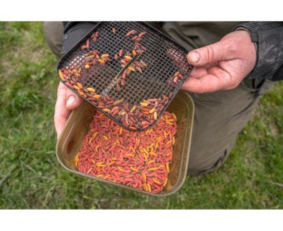 Korum Maggot Tub And Riddle